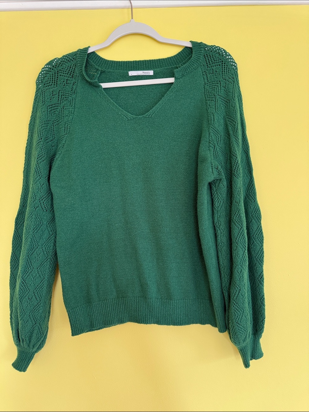 Textured Sleeve V-Neck Sweater in Emerald Green